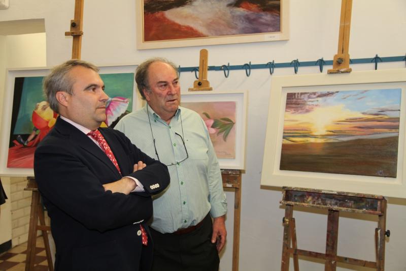 Fragoso visita la Escuela de Artes y Oficios Adelardo Coversí de Badajoz