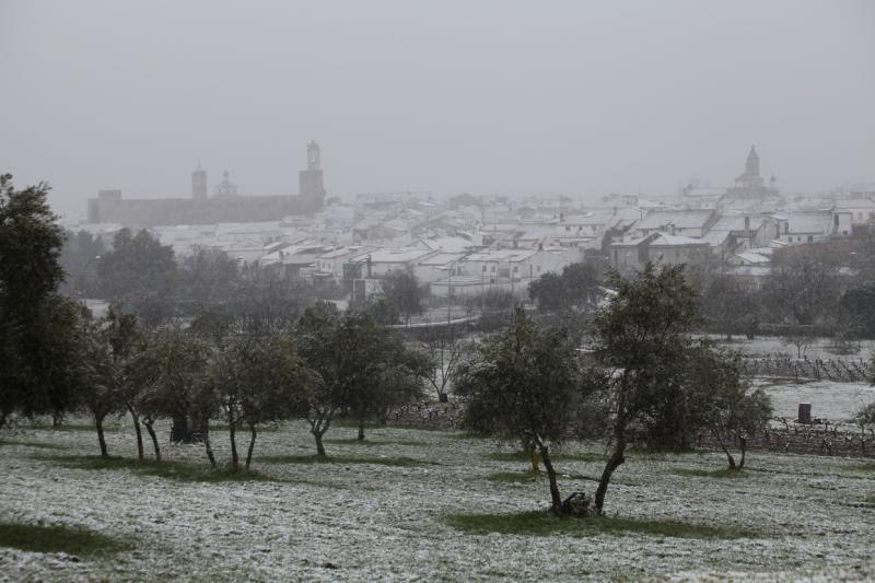 Imágenes de la nevada en la provincia de Badajoz