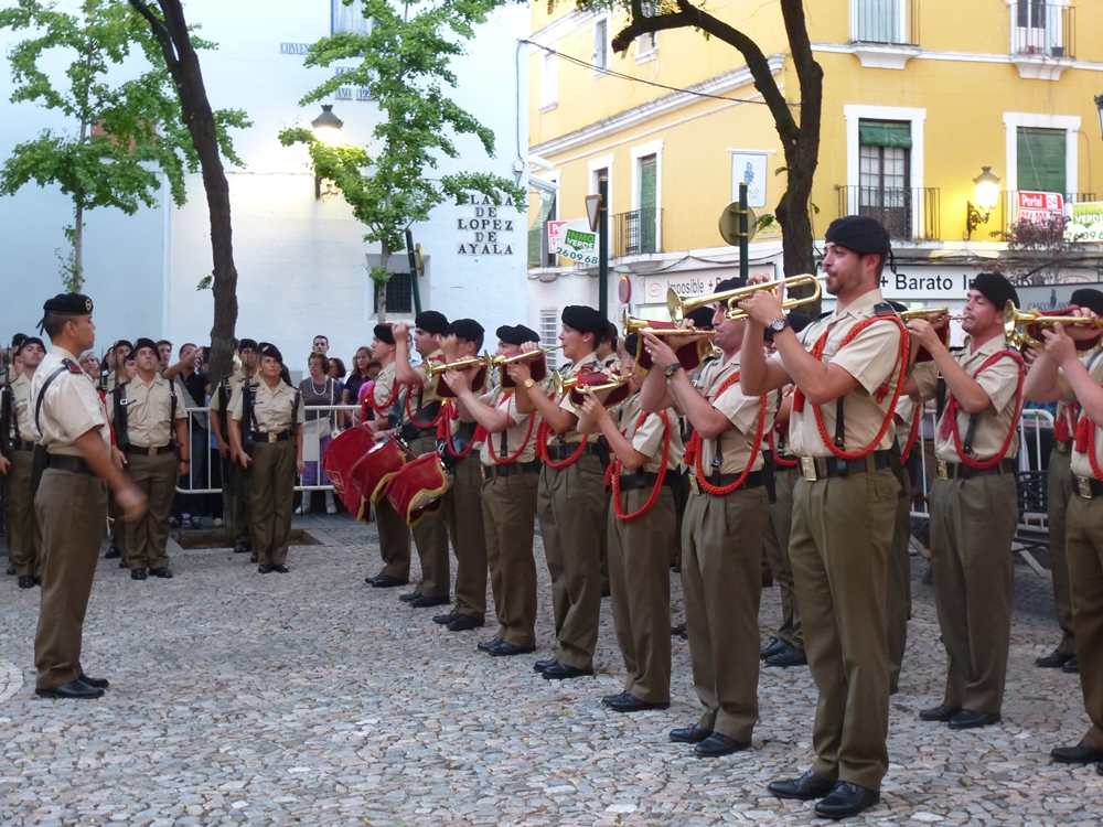  El Regimiento de Infantería Mecanizada “Castilla” 16 celebra su 221 aniversario