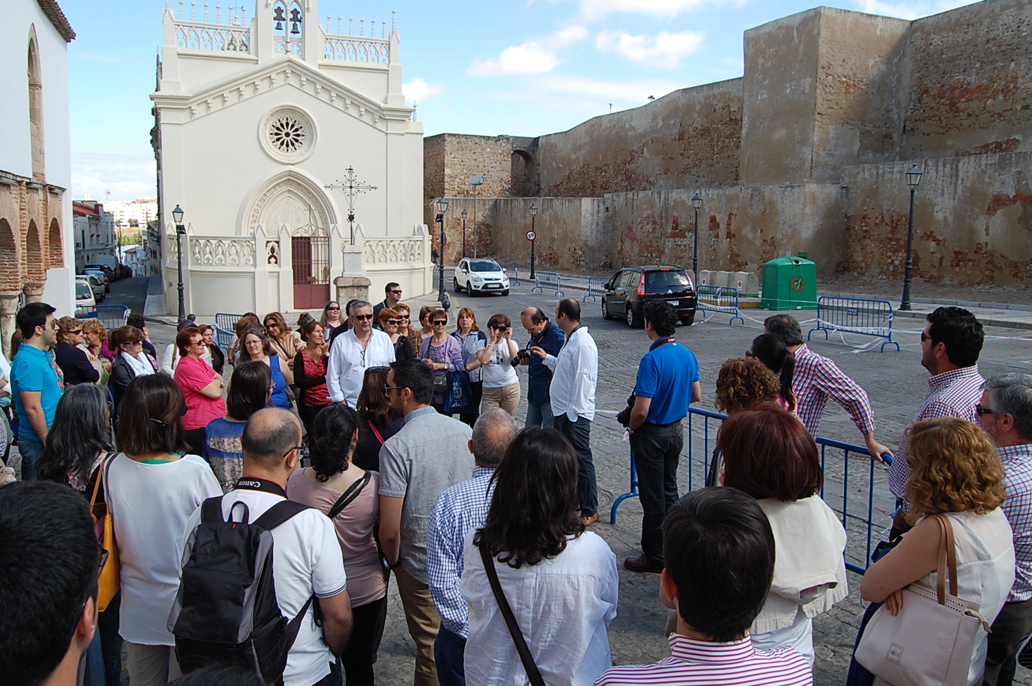 Reportaje sobre la visita guiada a la Galería de Fusileros de Badajoz