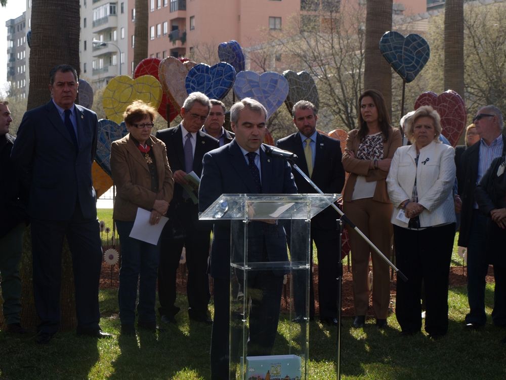 Imágenes del homenaje en Badajoz a las víctimas del terrorismo