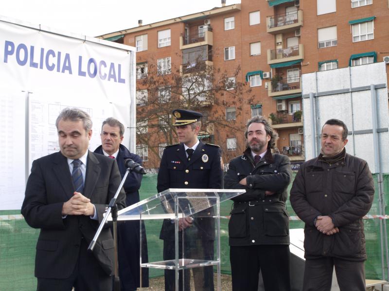 Fragoso coloca la primera piedra de la nueva sede de la Policía Local