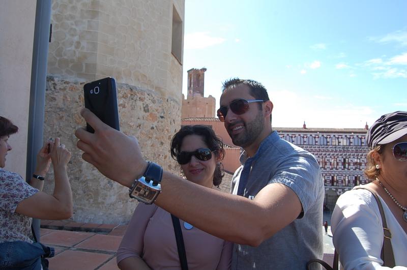 Reportaje sobre la visita guiada a la Galería de Fusileros de Badajoz