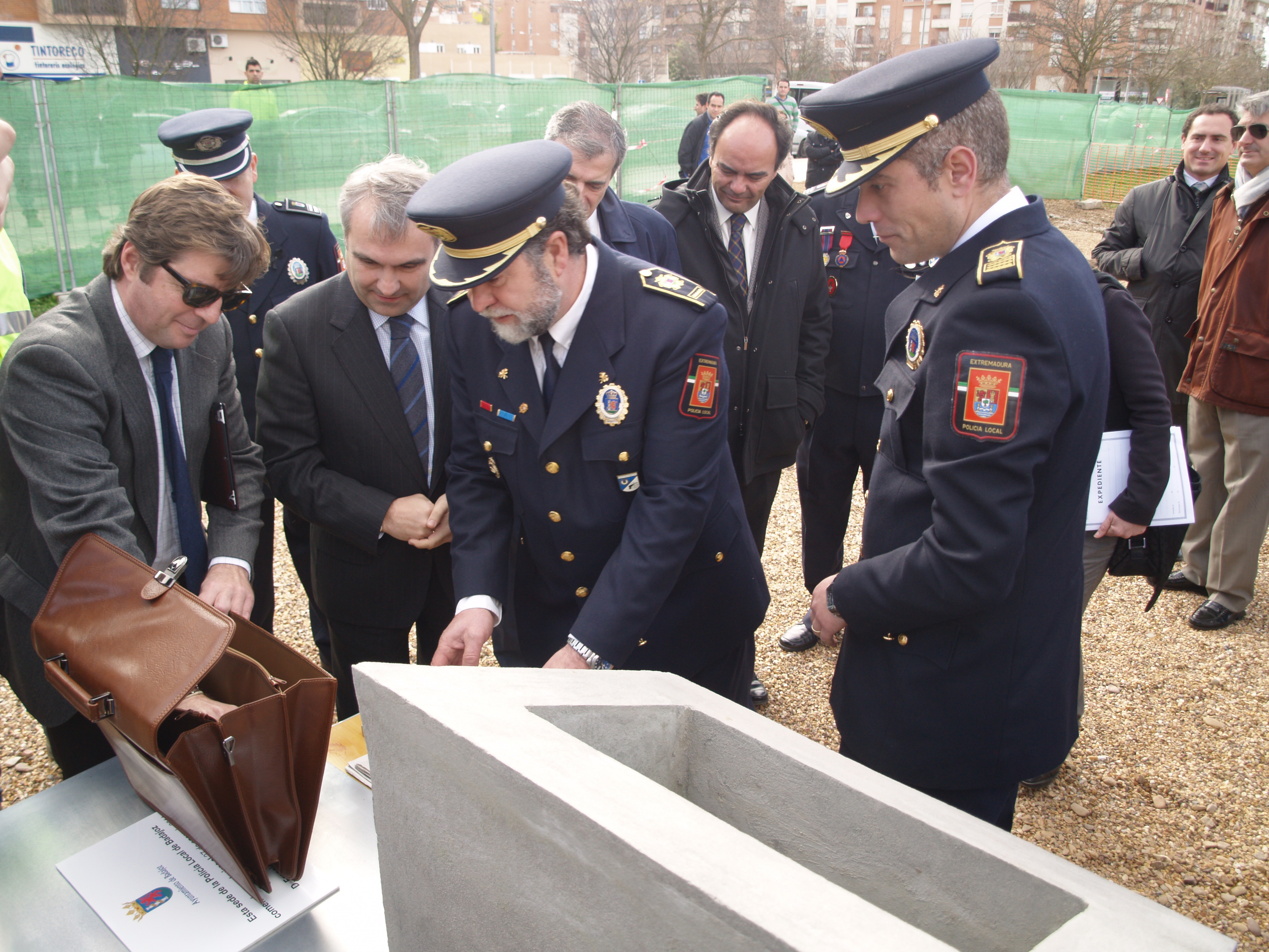 Fragoso coloca la primera piedra de la nueva sede de la Policía Local