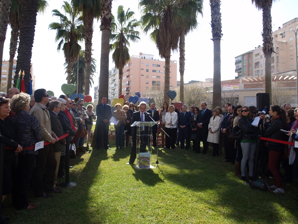 Imágenes del homenaje en Badajoz a las víctimas del terrorismo