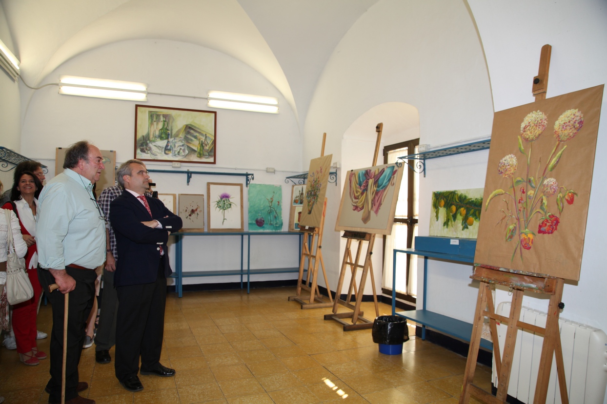 Fragoso visita la Escuela de Artes y Oficios Adelardo Coversí de Badajoz