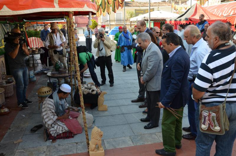 Arranca Al Mossassa con la inauguración del mercado árabe