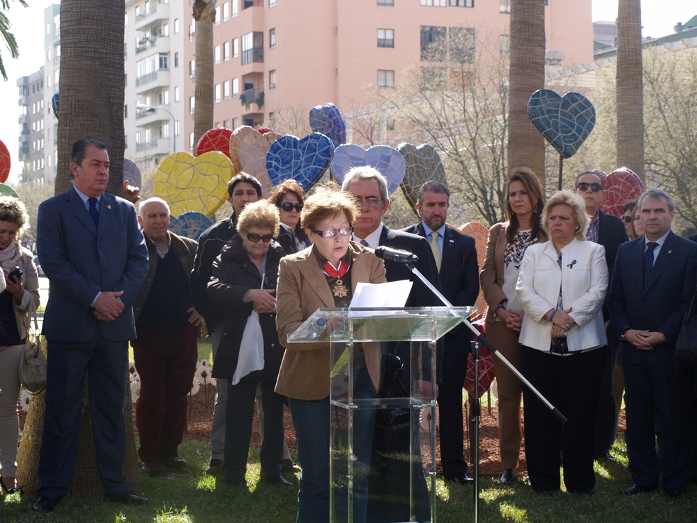 Imágenes del homenaje en Badajoz a las víctimas del terrorismo