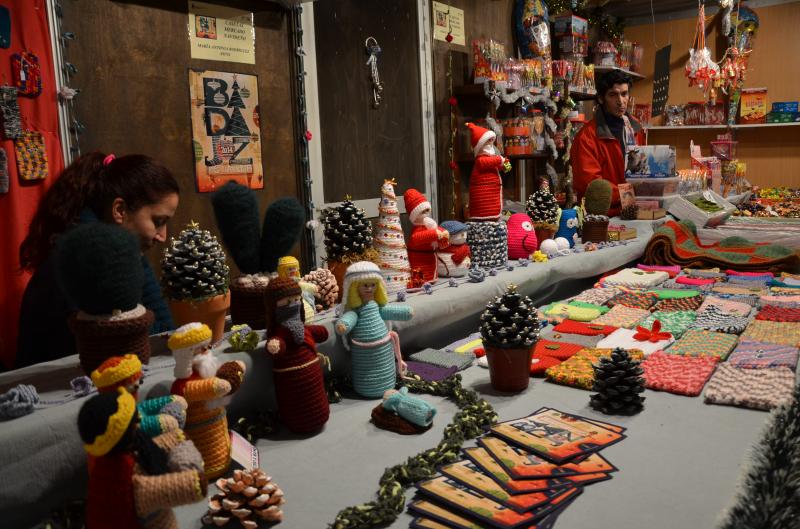 Imágenes de la inauguración del alumbrado y el mercado navideño