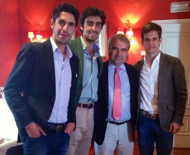 El alcalde se reúne con Talavante, Perera y Julián López El Juli