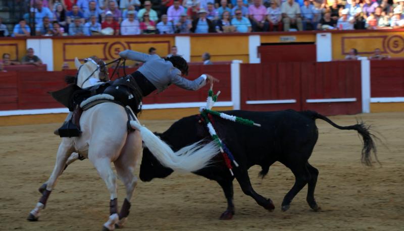 Imágenes de la primera tarde de feria taurina en Badajoz