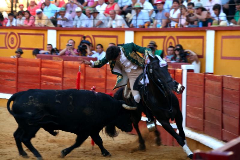 Imágenes de la primera tarde de feria taurina en Badajoz