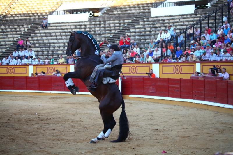 Imágenes de la primera tarde de feria taurina en Badajoz