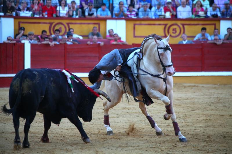 Imágenes de la primera tarde de feria taurina en Badajoz