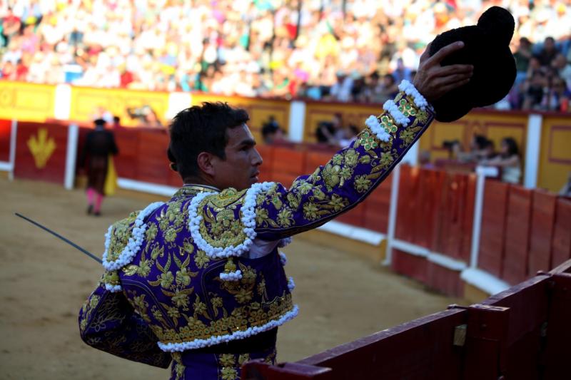 Imágenes de la corrida de El Juli, Manzanares y Ferrera en Badajoz