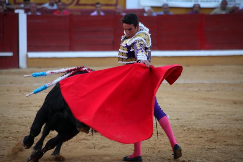 Imágenes de la corrida de El Juli, Manzanares y Ferrera en Badajoz