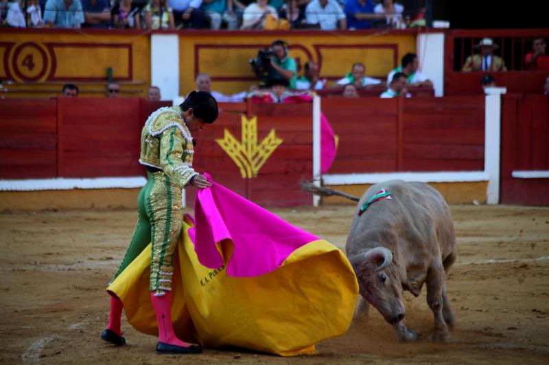 Imágenes de la corrida de Talavante, Perera y Morante en Badajoz Imágenes de la corrida de Talavante, Perera y Morante en Badajoz