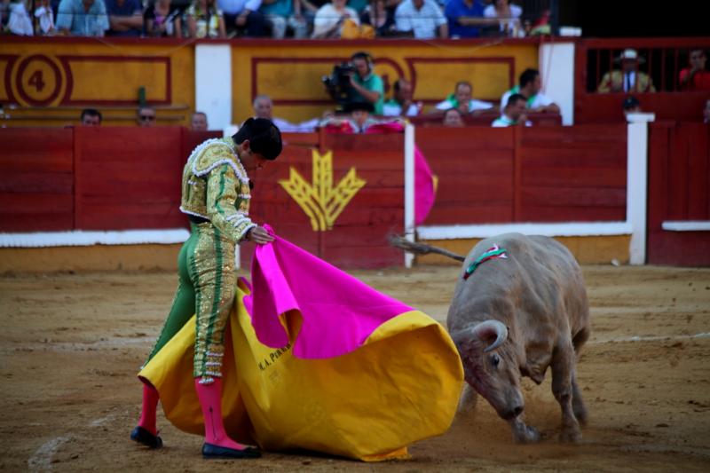 Imágenes de la corrida de Talavante, Perera y Morante en Badajoz