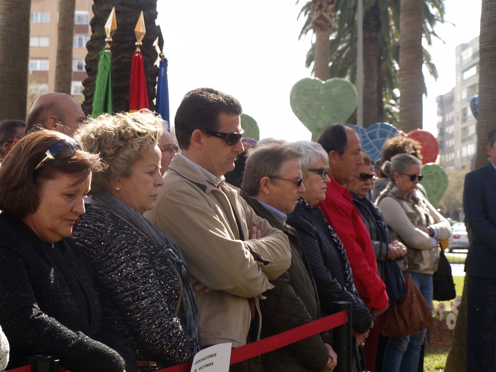 Imágenes del homenaje en Badajoz a las víctimas del terrorismo