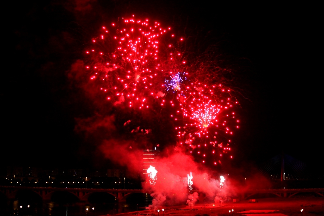 Cohetes de la noche de San Juan en Badajoz