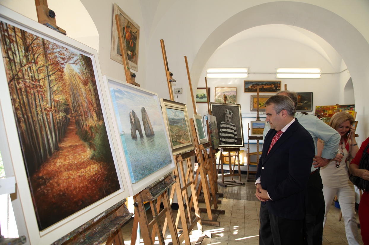 Fragoso visita la Escuela de Artes y Oficios Adelardo Coversí de Badajoz