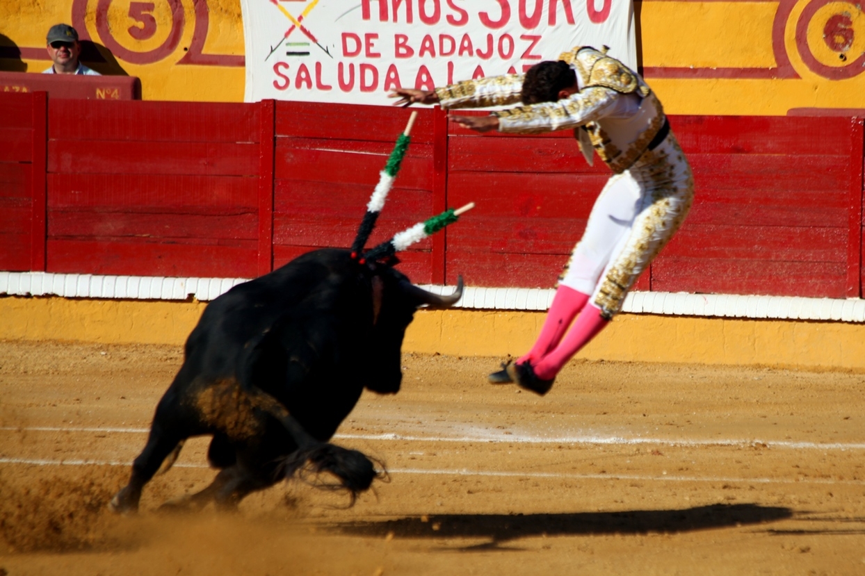 Imágenes de la corrida de El Juli, Manzanares y Ferrera en Badajoz