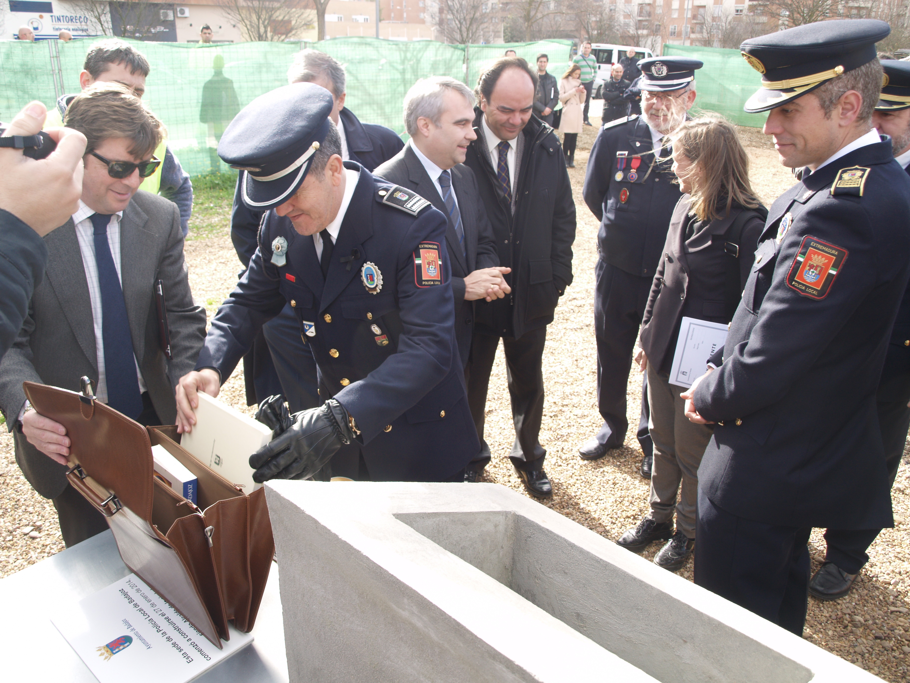 Fragoso coloca la primera piedra de la nueva sede de la Policía Local