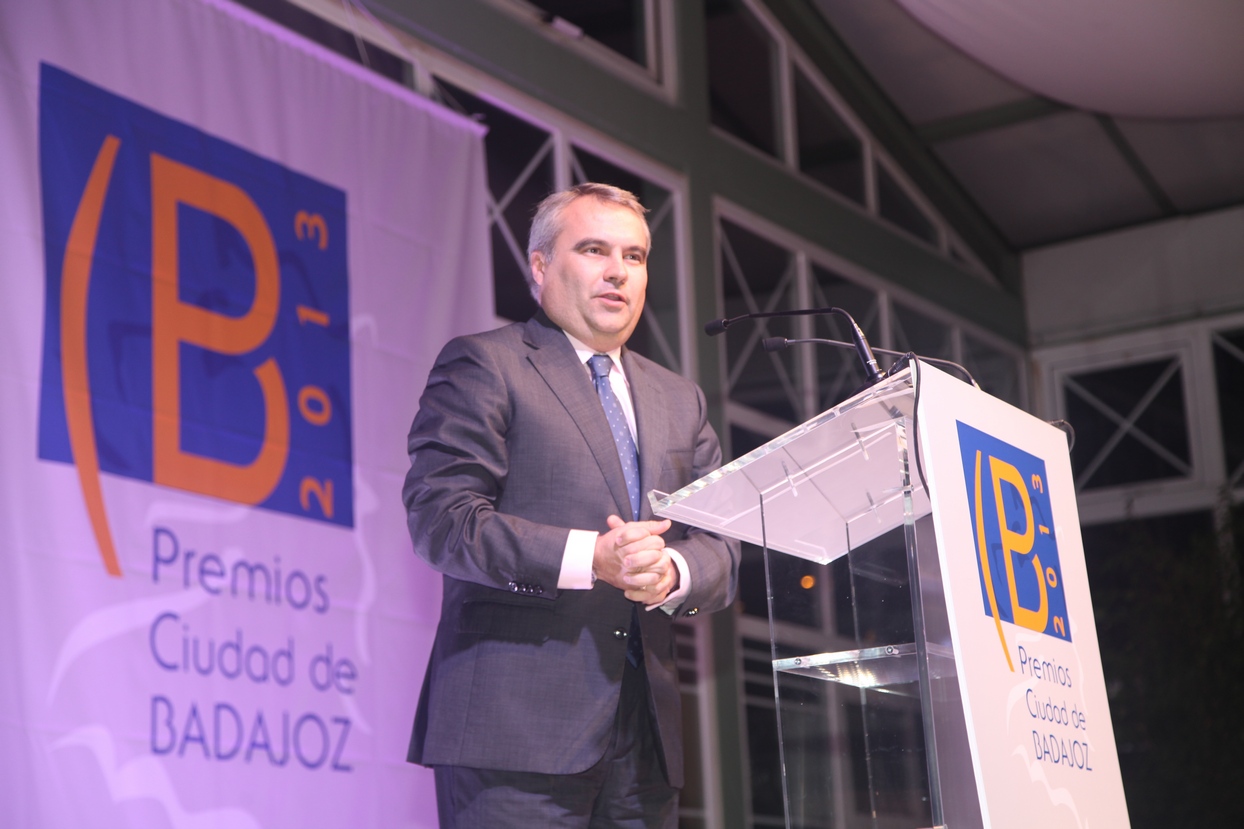 Imágenes de la gala de entrega de los Premios Ciudad de Badajoz - Parte 2