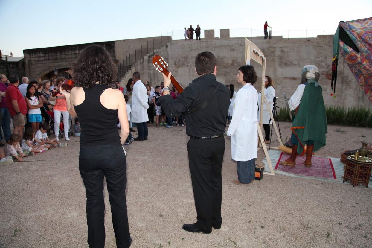 Gran acogida de la ruta teatralizada por el Casco Antiguo de Badajoz