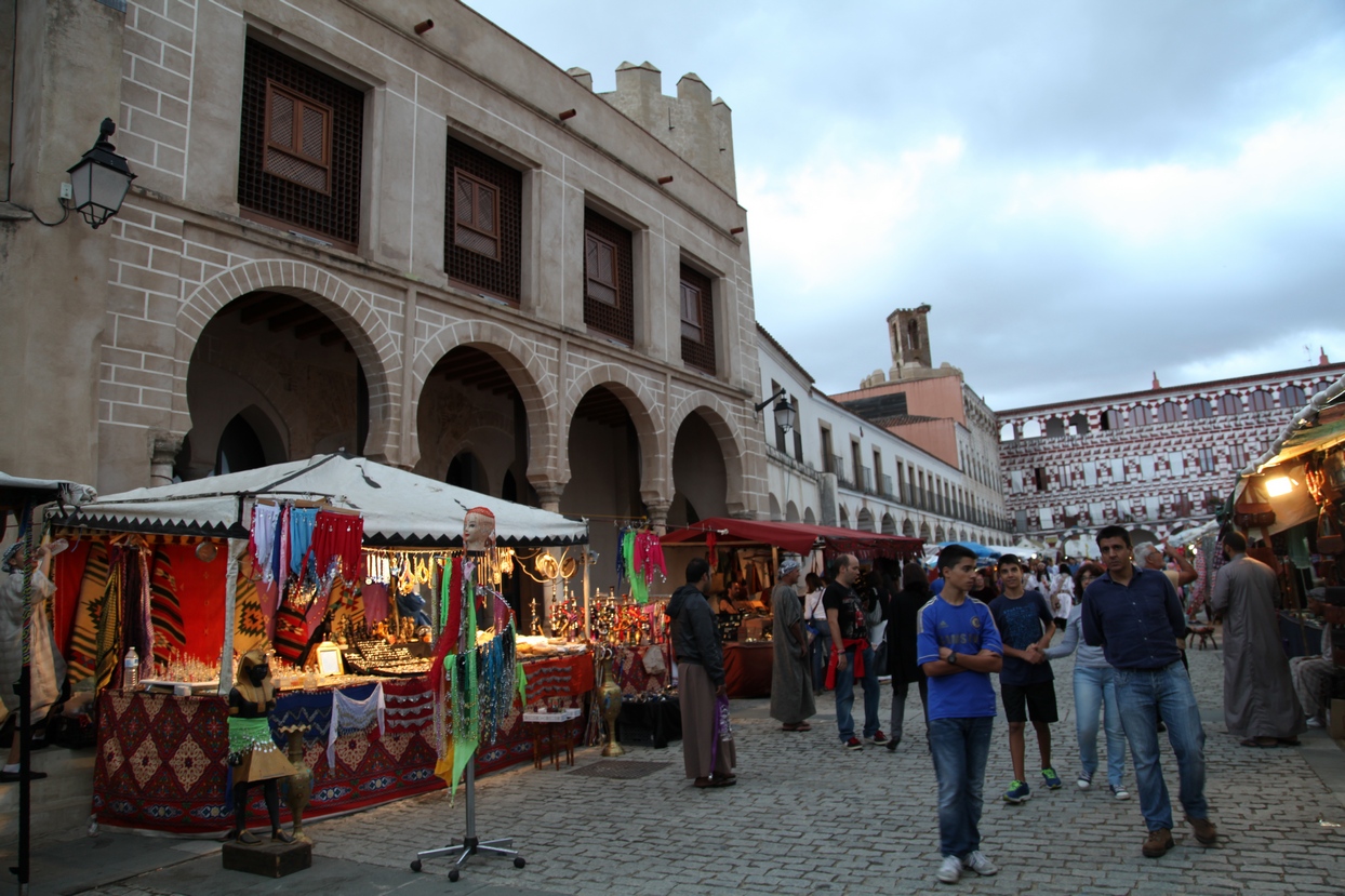 Ambiente en Almossassa la jornada de viernes 27