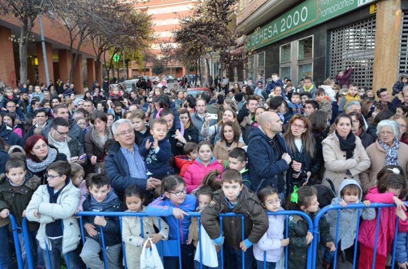 Miles de niños disfrutan de la llegada de los Reyes Magos de Oriente a Badajoz Parte I