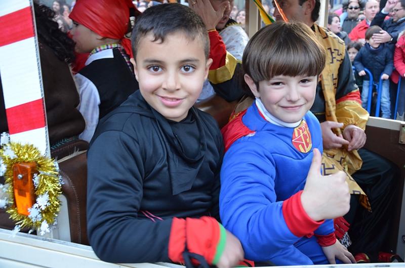 Miles de niños disfrutan de la llegada de los Reyes Magos de Oriente a Badajoz Parte I