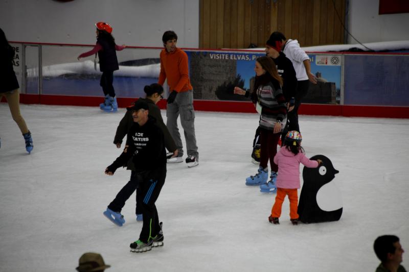 Pista de Patinaje sobre hielo e iluminación navideña de Elvas