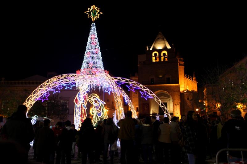 Pista de Patinaje sobre hielo e iluminación navideña de Elvas