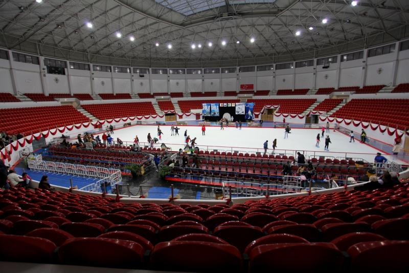 Pista de Patinaje sobre hielo e iluminación navideña de Elvas