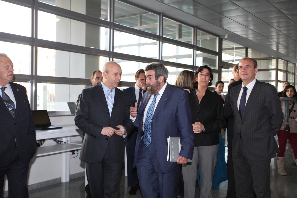 Wert inaugura la nueva Biblioteca Pública del Estado en Badajoz