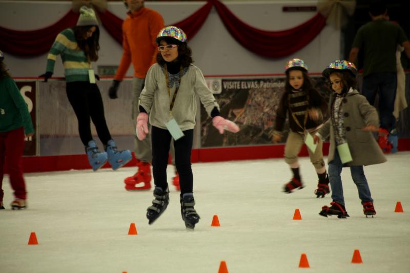 Pista de Patinaje sobre hielo e iluminación navideña de Elvas