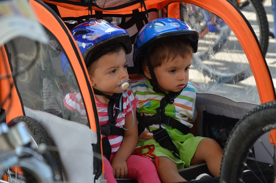 El Día de la Bicicleta reúne a muchas familias en Badajoz / Parte 2