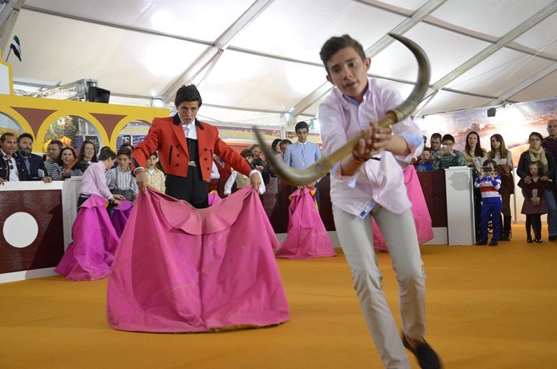 Exhibición de Toreo de Salón en la feria del Toro de Olivenza