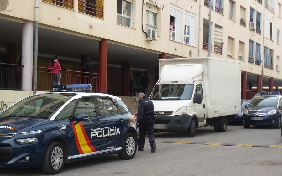 Imágenes de un nuevo desahucio en Badajoz