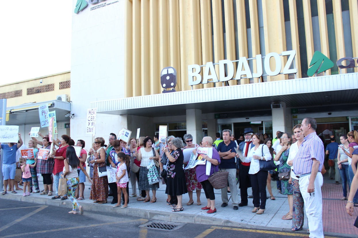 Badajoz pide la llegada del AVE a la ciudad