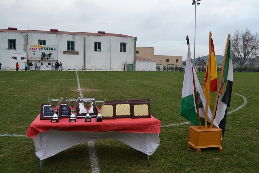 Imágenes del torneo benéfico de fútbol de Valverde de Leganés - Parte I