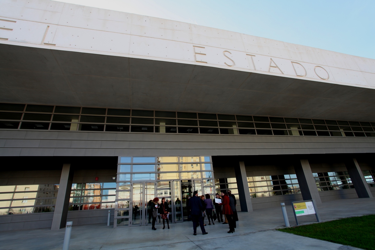 Wert inaugura la nueva Biblioteca Pública del Estado en Badajoz