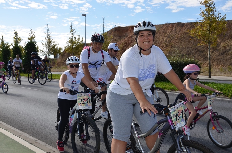 El Día de la Bicicleta reúne a muchas familias en Badajoz / Parte 2