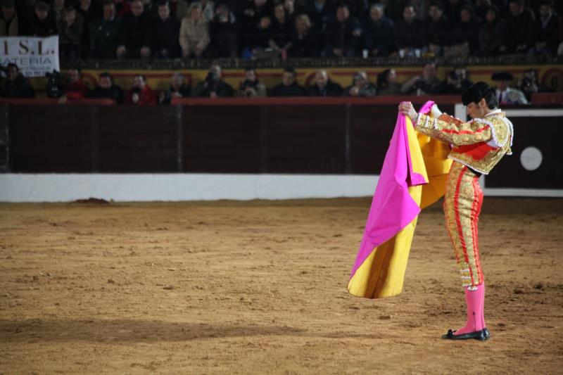 Reportaje fotográfico de la corrida de El Juli, Perera y Padilla en Olivenza