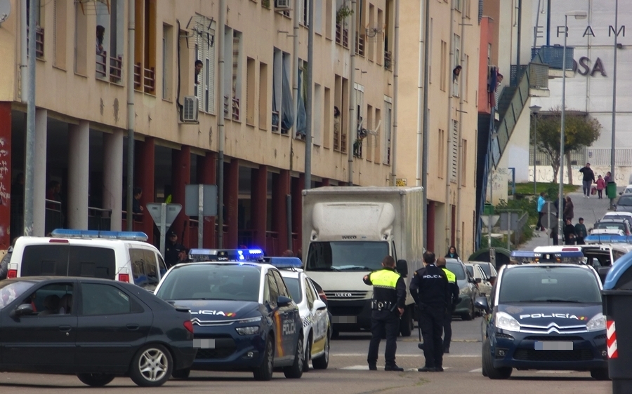 Imágenes de un nuevo desahucio en Badajoz