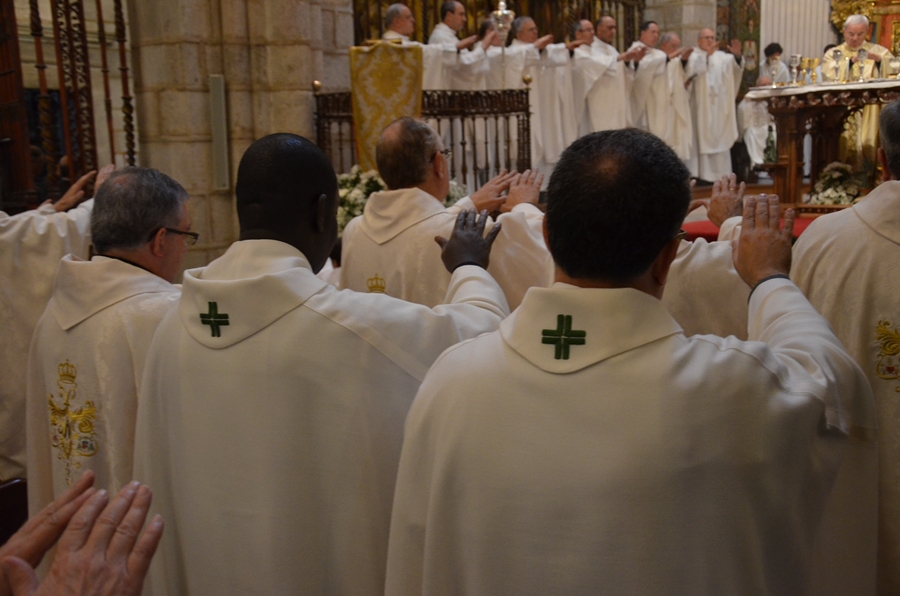 Monseñor Celso Morga toma posesión como Arzobispo Coadjutor