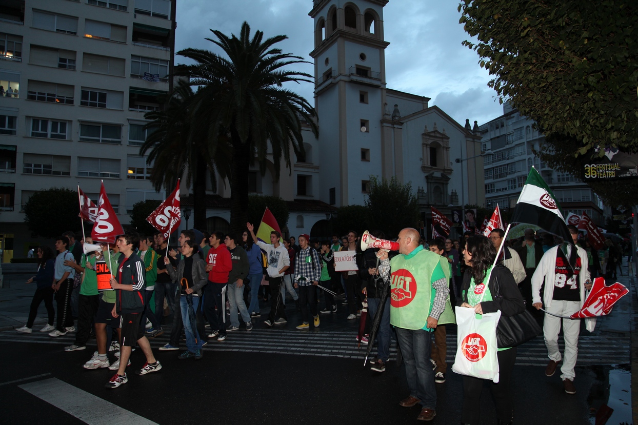 Imágenes de la manifestación de Badajoz contra la Ley Wert