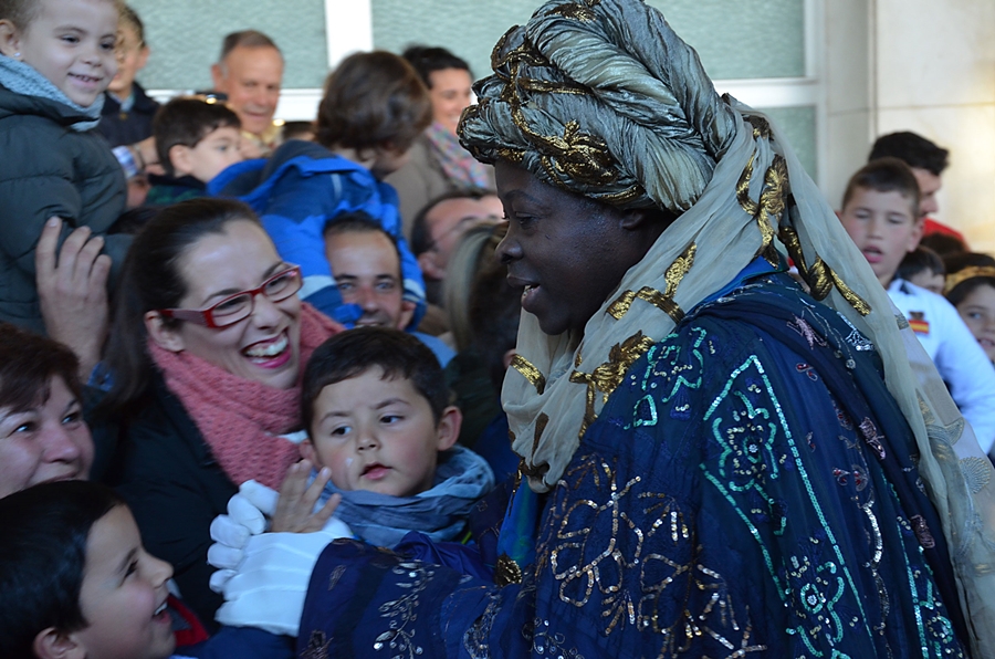 Miles de niños disfrutan de la llegada de los Reyes Magos de Oriente a Badajoz Parte I