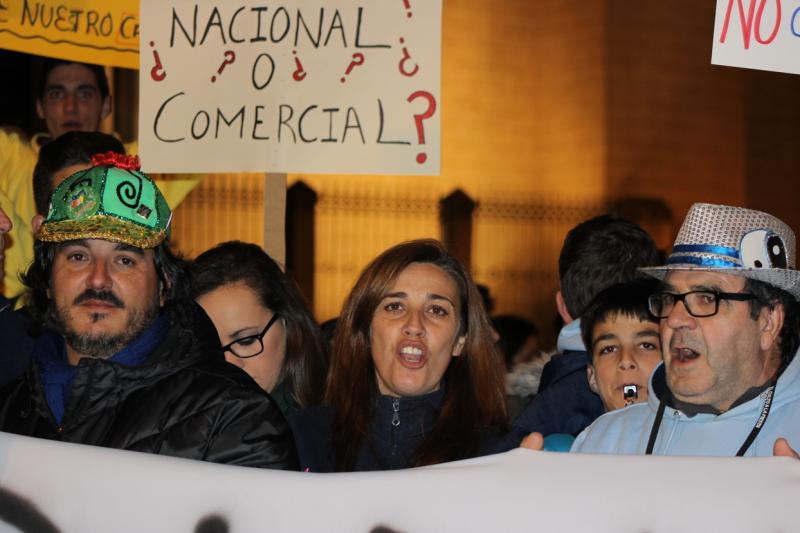 4000 pacenses defienden su Carnaval en la manifestación de ayer